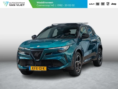 Alfa Romeo Junior 1.2 Turbo Hybrid Ibrida Ti | Techno Pack | 18" | Schuif/Kanteldak | Verwarmbare voorruit | Bicolore