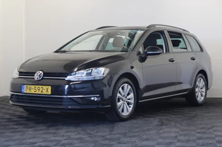 Volkswagen Golf – thumbnail 1