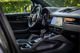 Porsche Cayenne – thumbnail 28