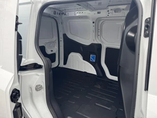 Ford E-Transit Courier – thumbnail 12