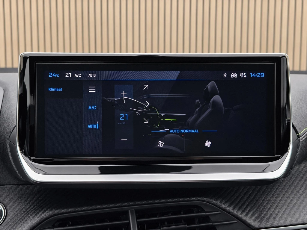 Peugeot 208 – foto 16