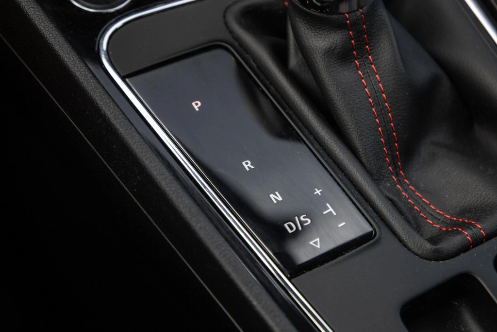 SEAT Leon – foto 36