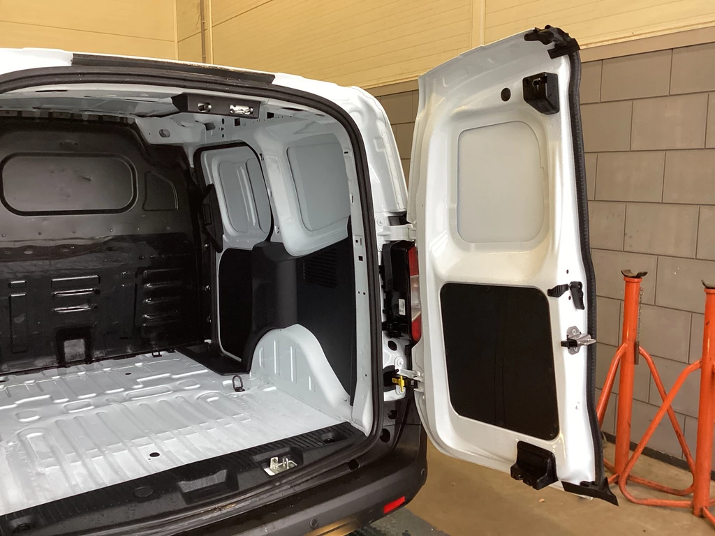 Ford Transit Courier – foto 35
