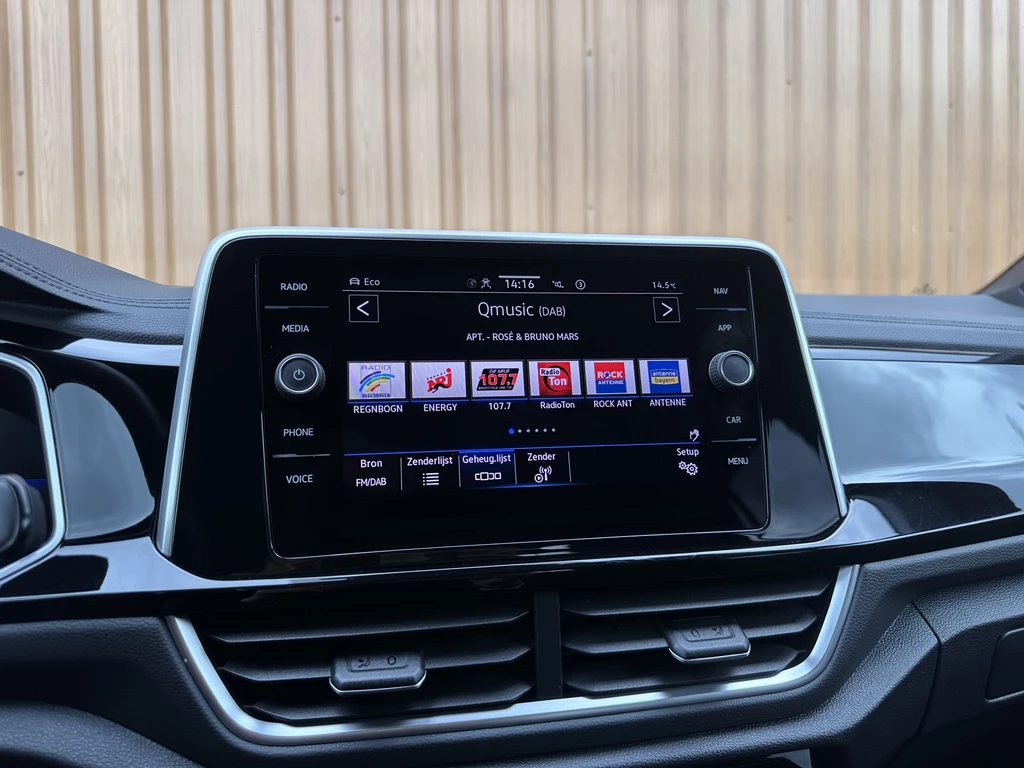 Volkswagen T-Roc – foto 15