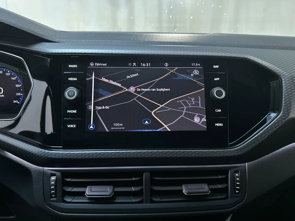 Volkswagen T-Cross – foto 12