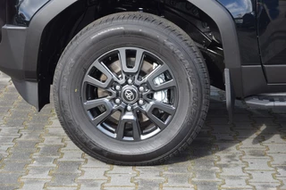 Toyota Land Cruiser – thumbnail 8