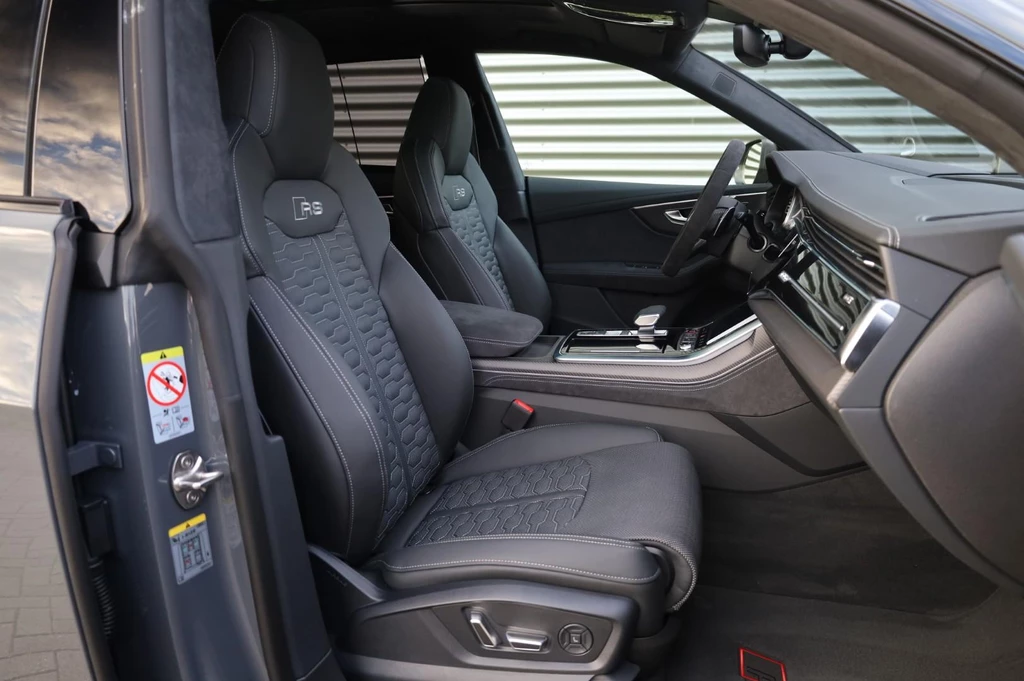 Audi RSQ8 – foto 18