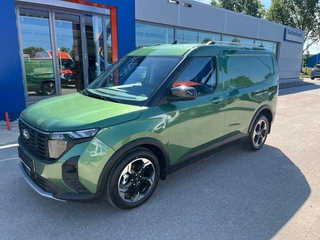 Ford Transit Courier – thumbnail 1