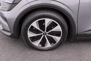 Renault Megane E-Tech – thumbnail 7