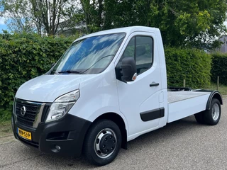 Nissan NV400 – thumbnail 1