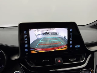 Toyota C-HR – thumbnail 11