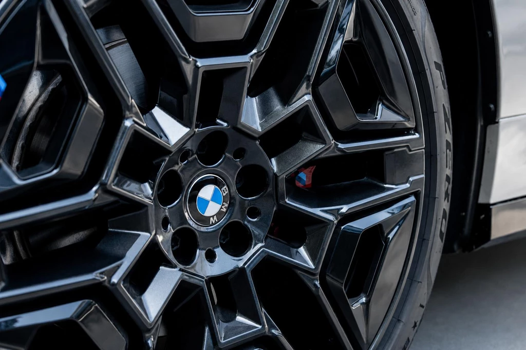 BMW iX – foto 26