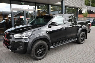 Toyota Hilux – thumbnail 1