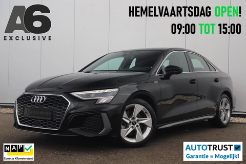 Audi A3 Limousine 30 TFSI S Line Sport edition Automaat Virtual Cockpit LED Matrix S Sportstoelen Half Leder Navigatie Clima Cruise Lane Assist Parkeersensor