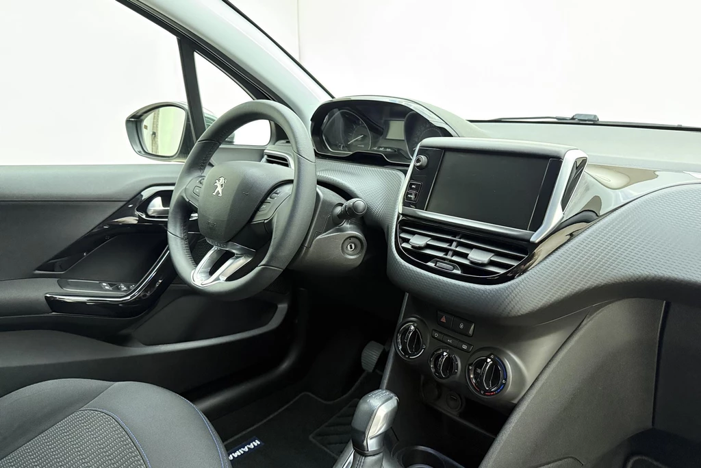 Peugeot 208 – foto 14