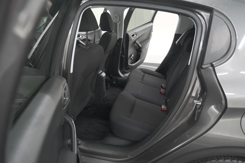 Peugeot 208 – foto 34