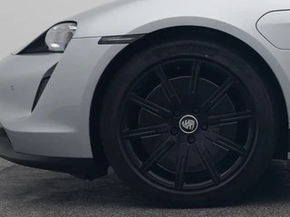 Porsche Taycan – thumbnail 29