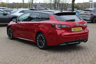 Toyota Corolla Touring Sports – thumbnail 3