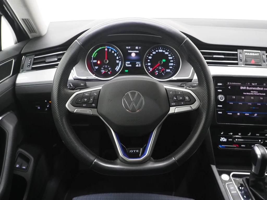 Volkswagen Passat – foto 34