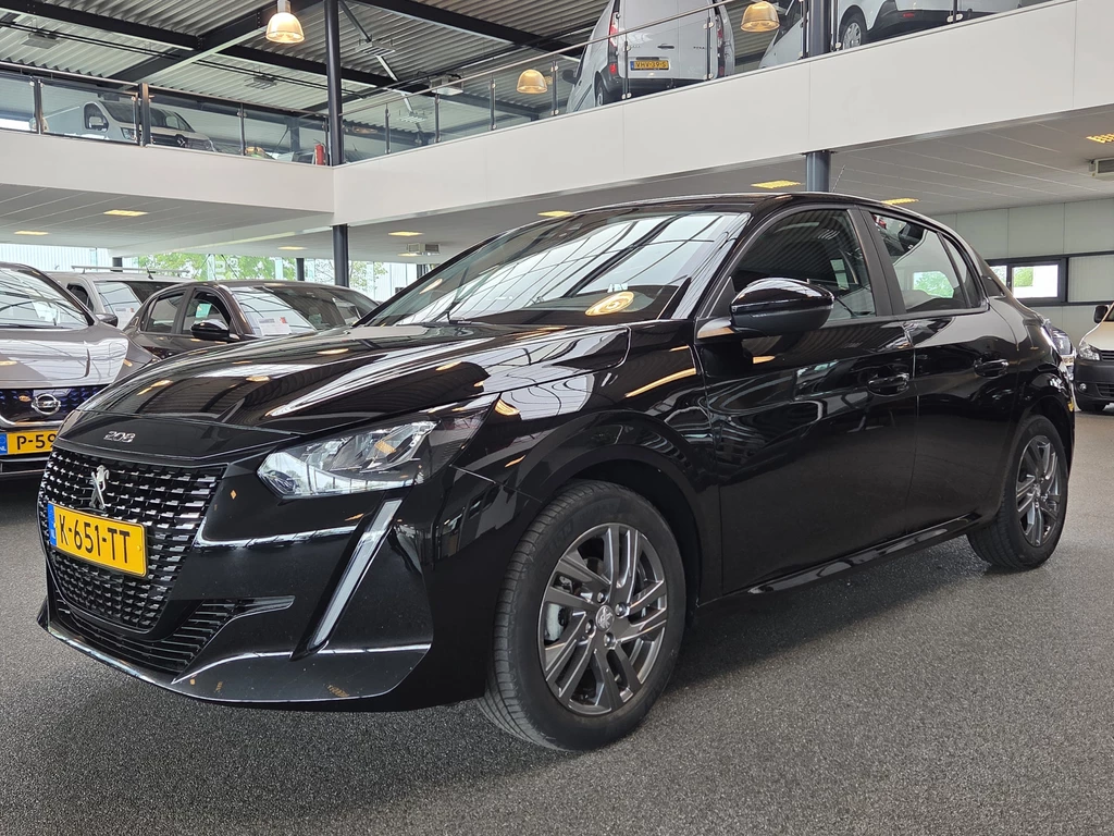 Peugeot 208 – foto 1
