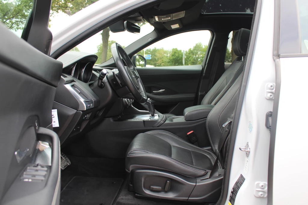 Jaguar E-PACE – foto 13