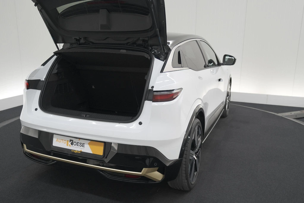 Renault Megane E-Tech – foto 9