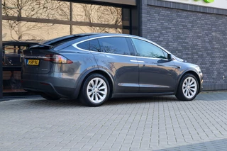 Tesla Model X – thumbnail 10