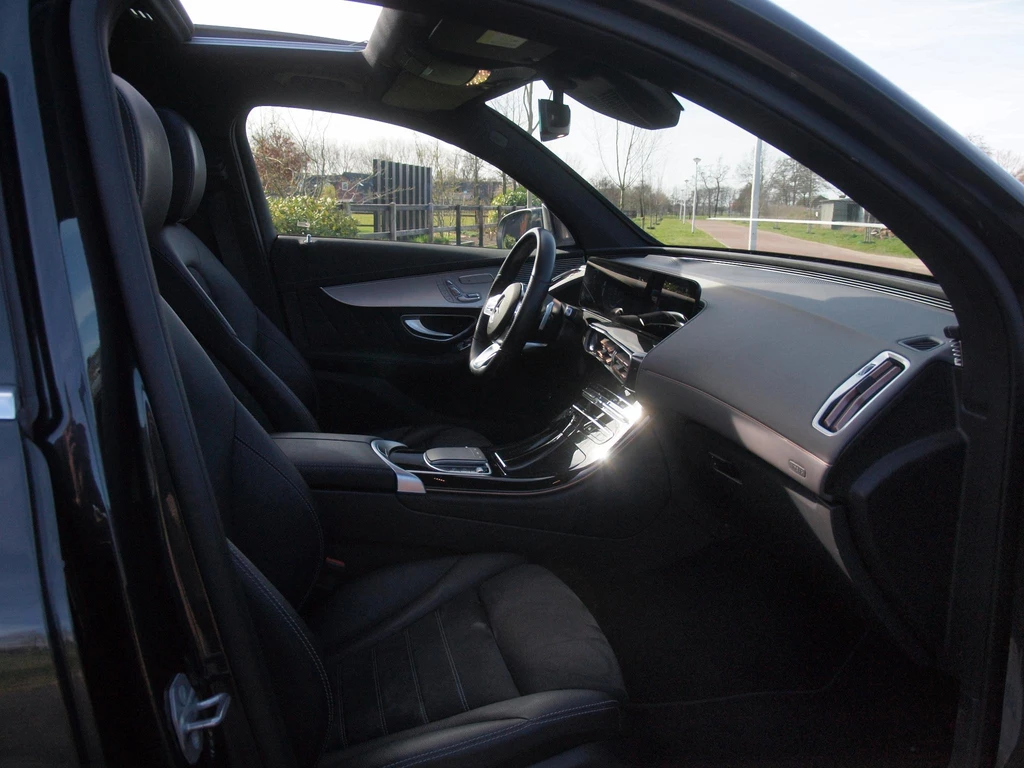 Mercedes-Benz EQC – foto 14
