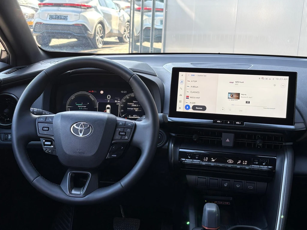 Toyota C-HR – foto 14