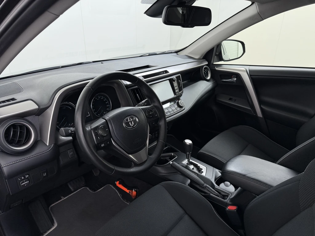 Toyota RAV4 – foto 12