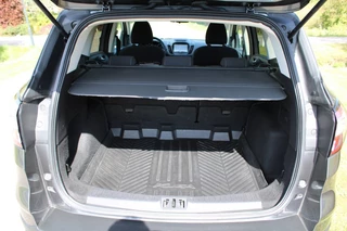 Ford Kuga – thumbnail 18