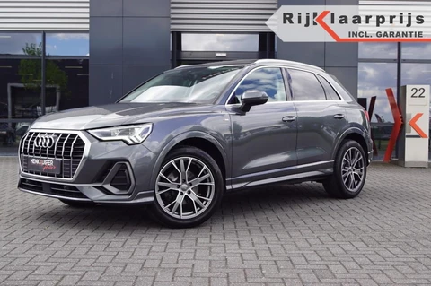 Audi Q3 35 TFSI S Line / Panodak / Trekhaak wegklb./ Navi / Camera / 19 Inch LM / Key-less