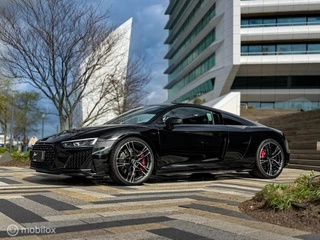 Audi R8 – thumbnail 2