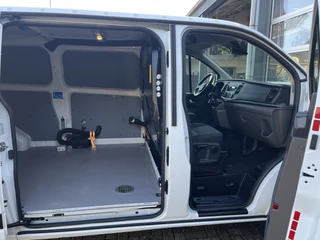 Ford Transit Custom – thumbnail 12