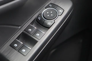 Ford Kuga – thumbnail 32