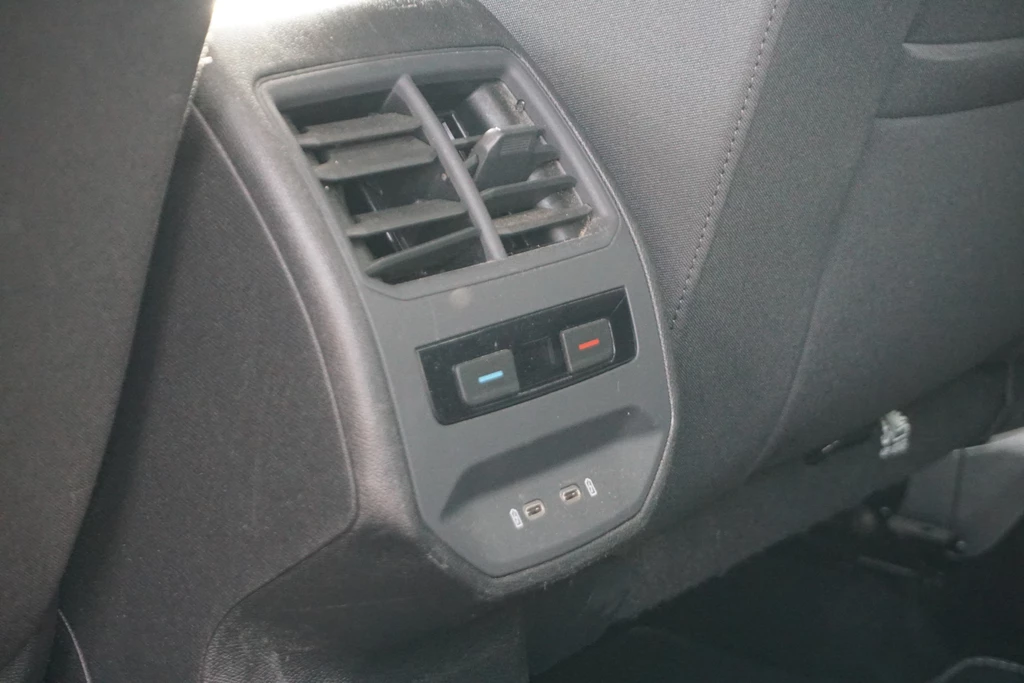 SEAT Leon – foto 19