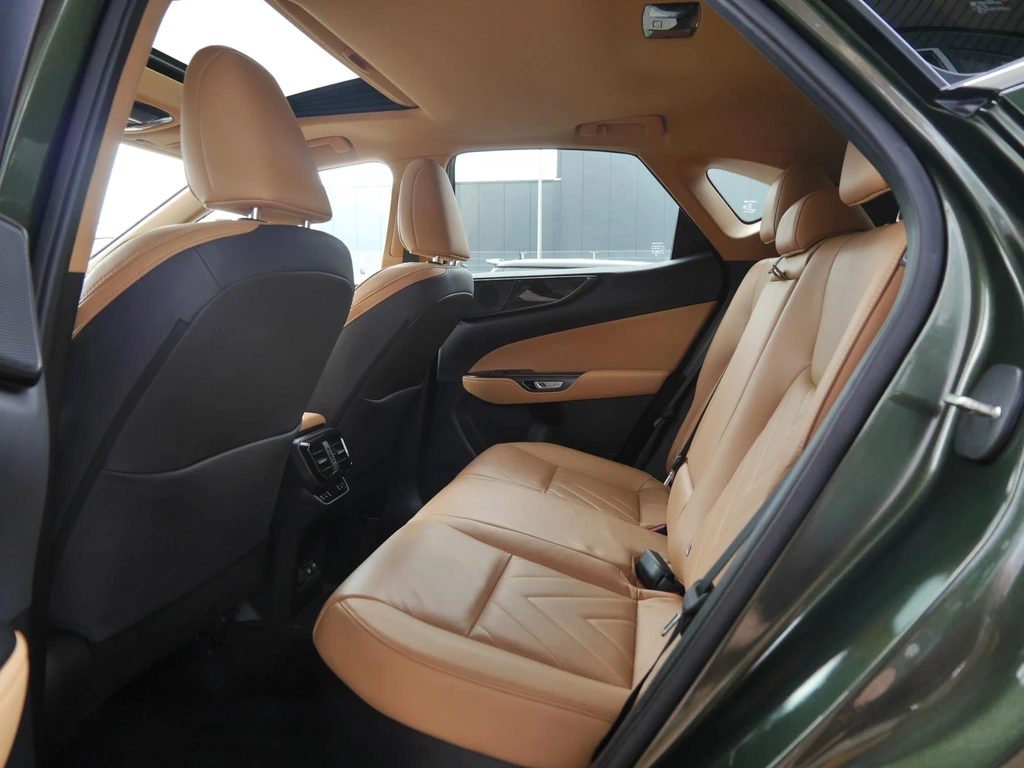 Lexus NX – foto 11