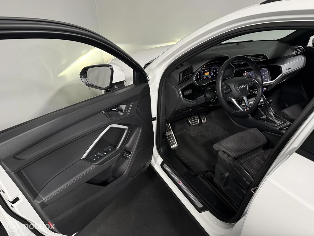Audi Q3 – foto 30