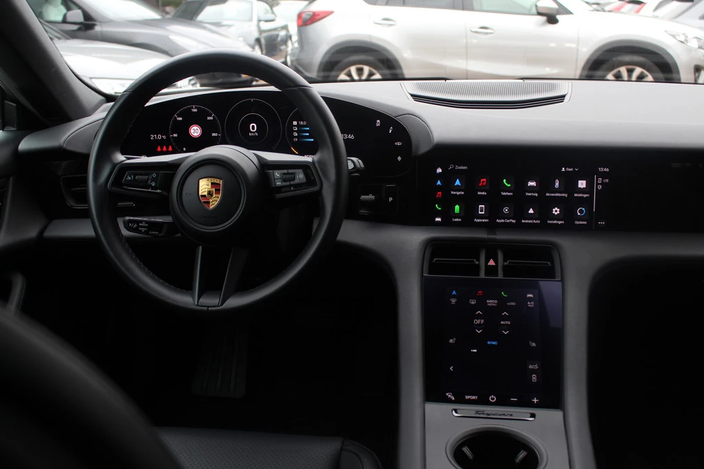 Porsche Taycan – foto 12