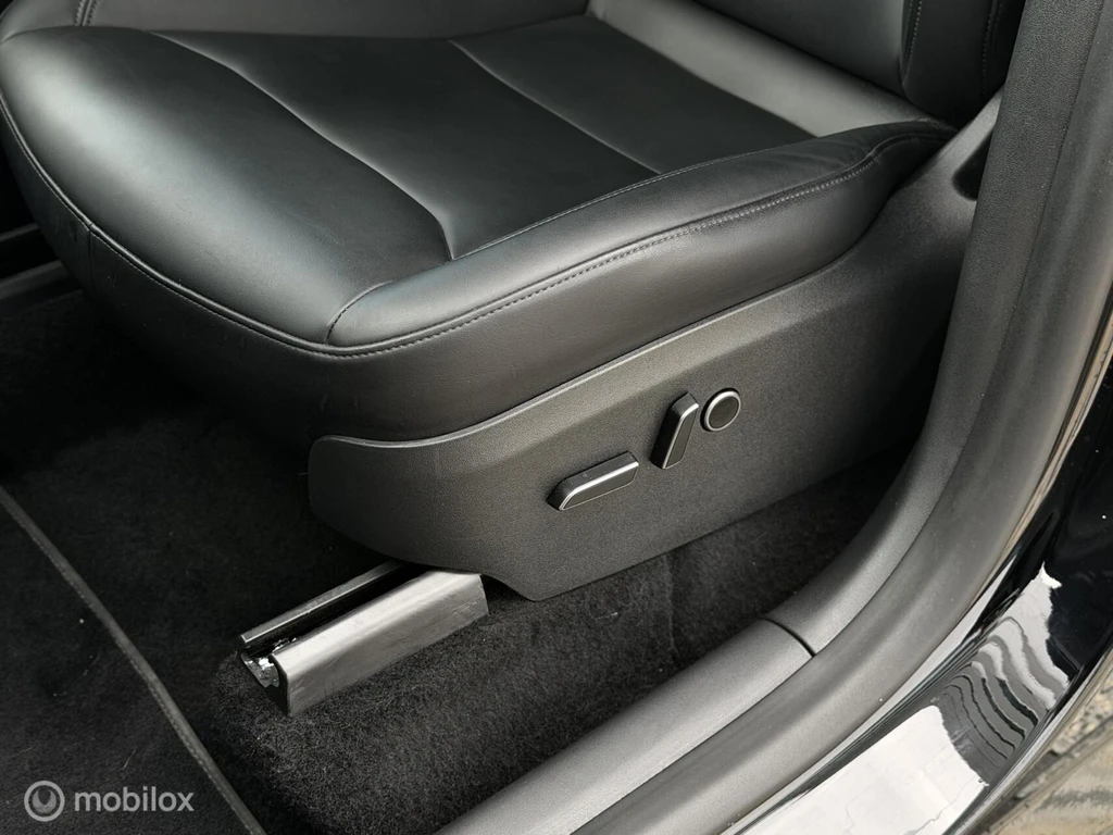 Tesla Model Y – foto 15