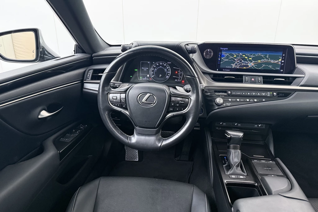 Lexus ES – foto 9