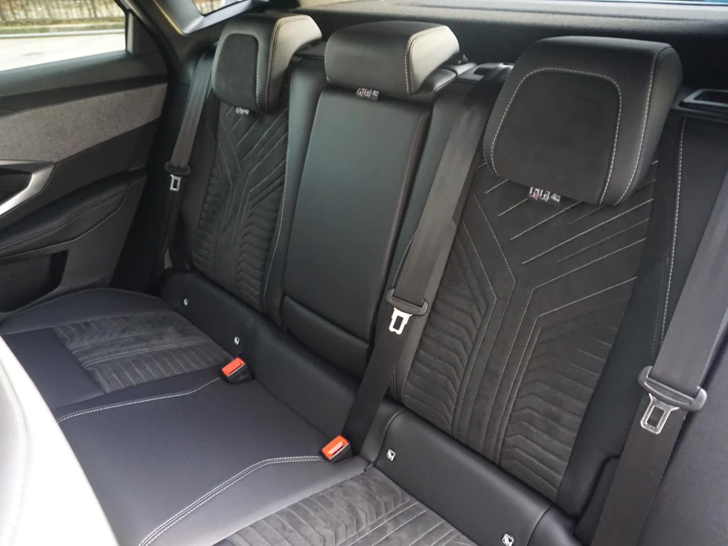 Peugeot e-3008 – foto 37