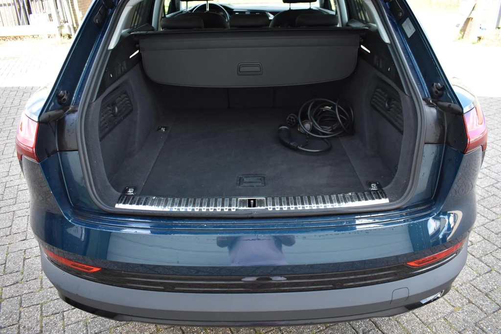 Audi e-tron – foto 10