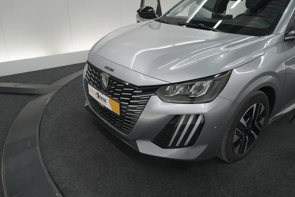 Peugeot 208 – foto 2