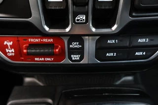 Jeep Wrangler – thumbnail 45
