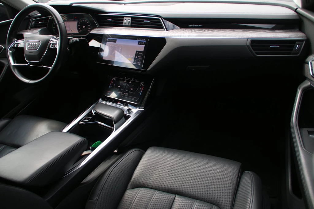 Audi e-tron – foto 13