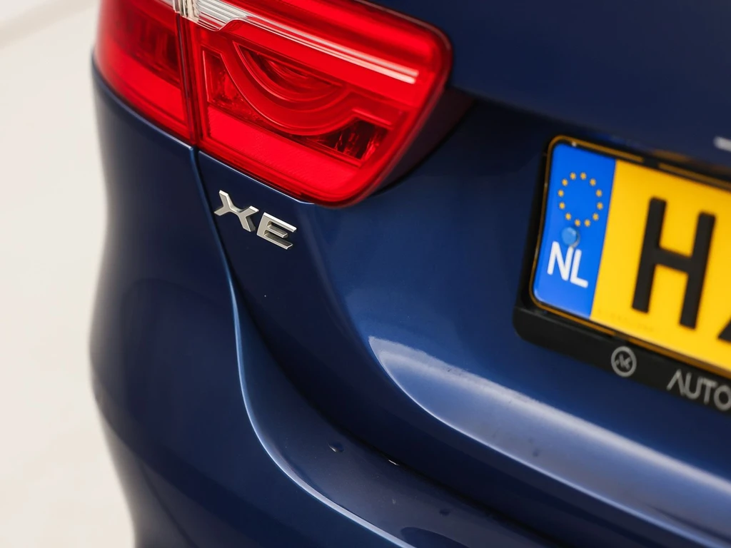 Jaguar XE – foto 26