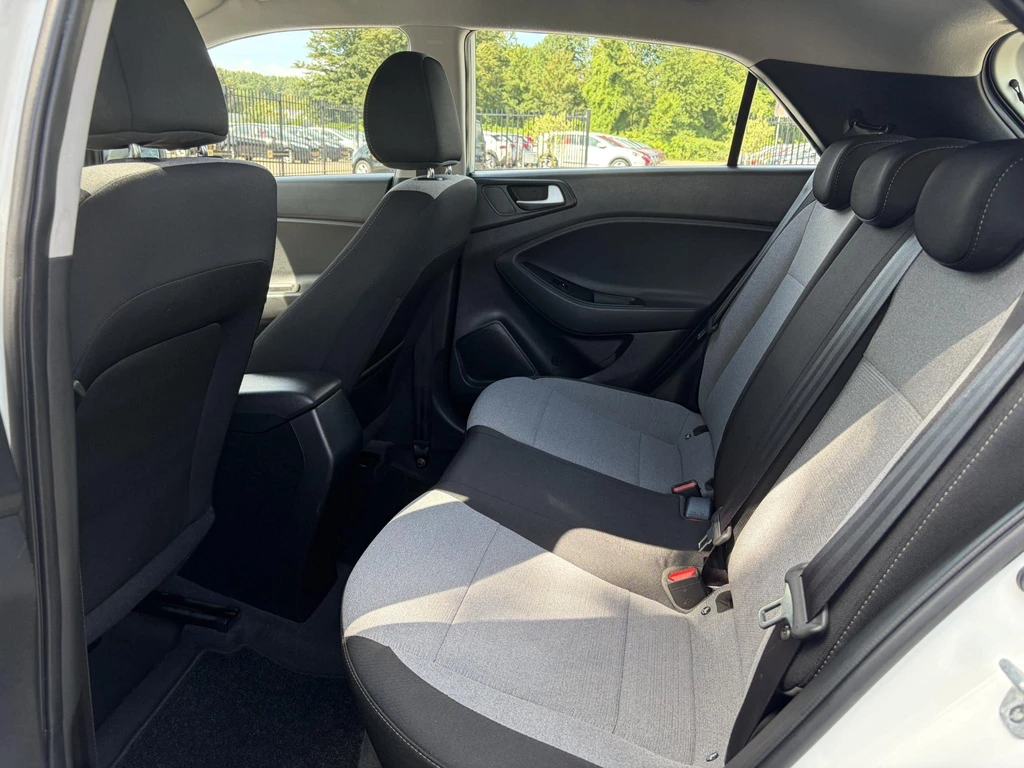 Hyundai i20 – foto 11