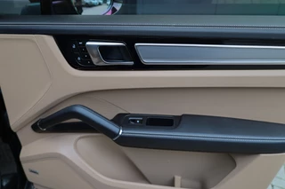 Porsche Cayenne – thumbnail 37