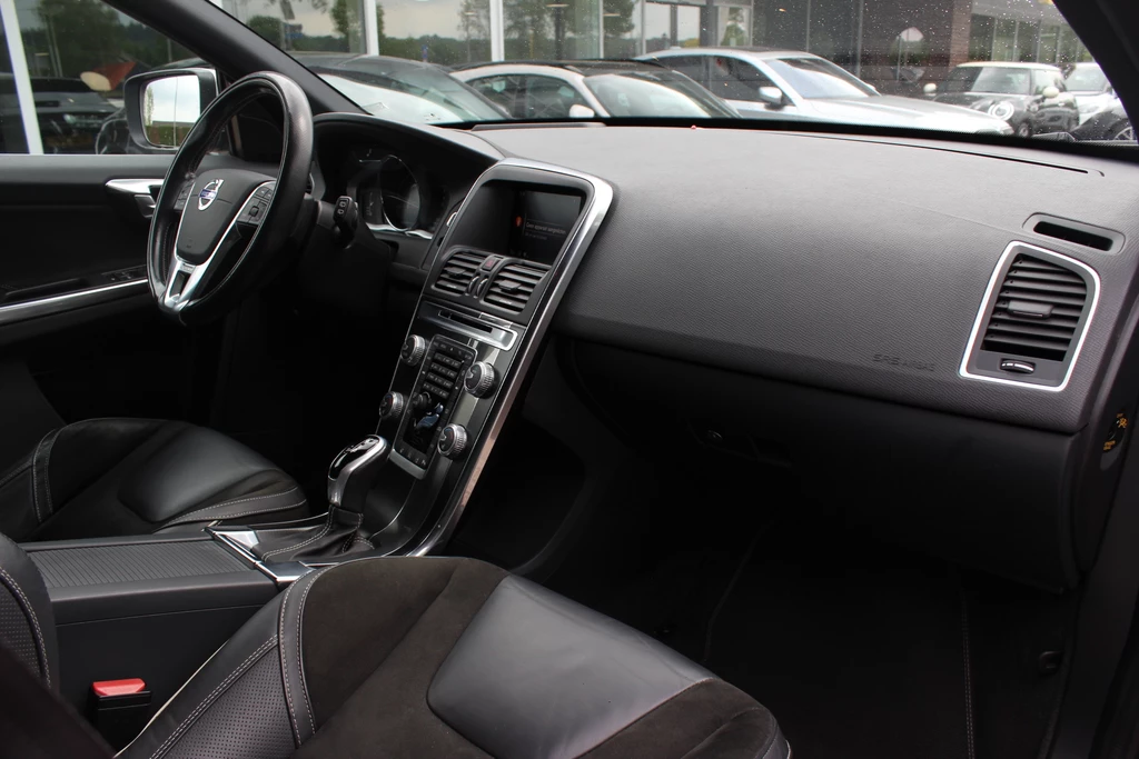 Volvo XC60 – foto 15